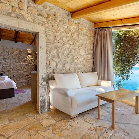 Tatil Evi Elysian Stonehouse By The Nisaki (Corfu)